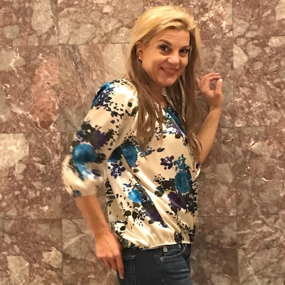 Romantic times top 💜sale 💜 - Picture 3 of 8